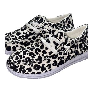 🆕 Women’s leopard print loafers